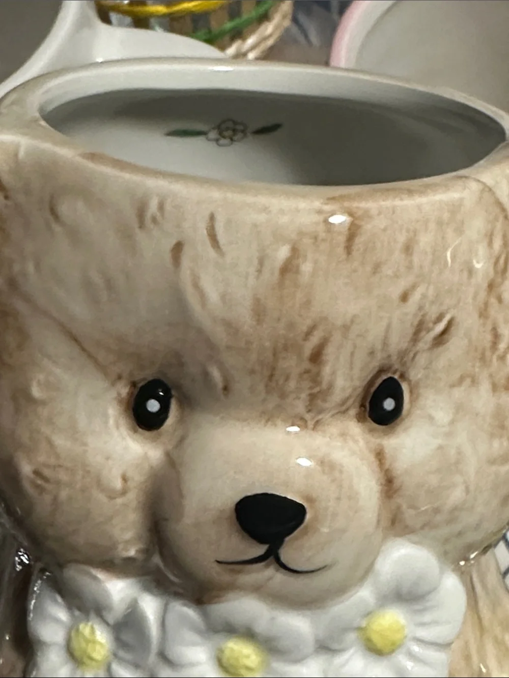 Beige Teddy Bear Ceramic Mug with Daisy Accent